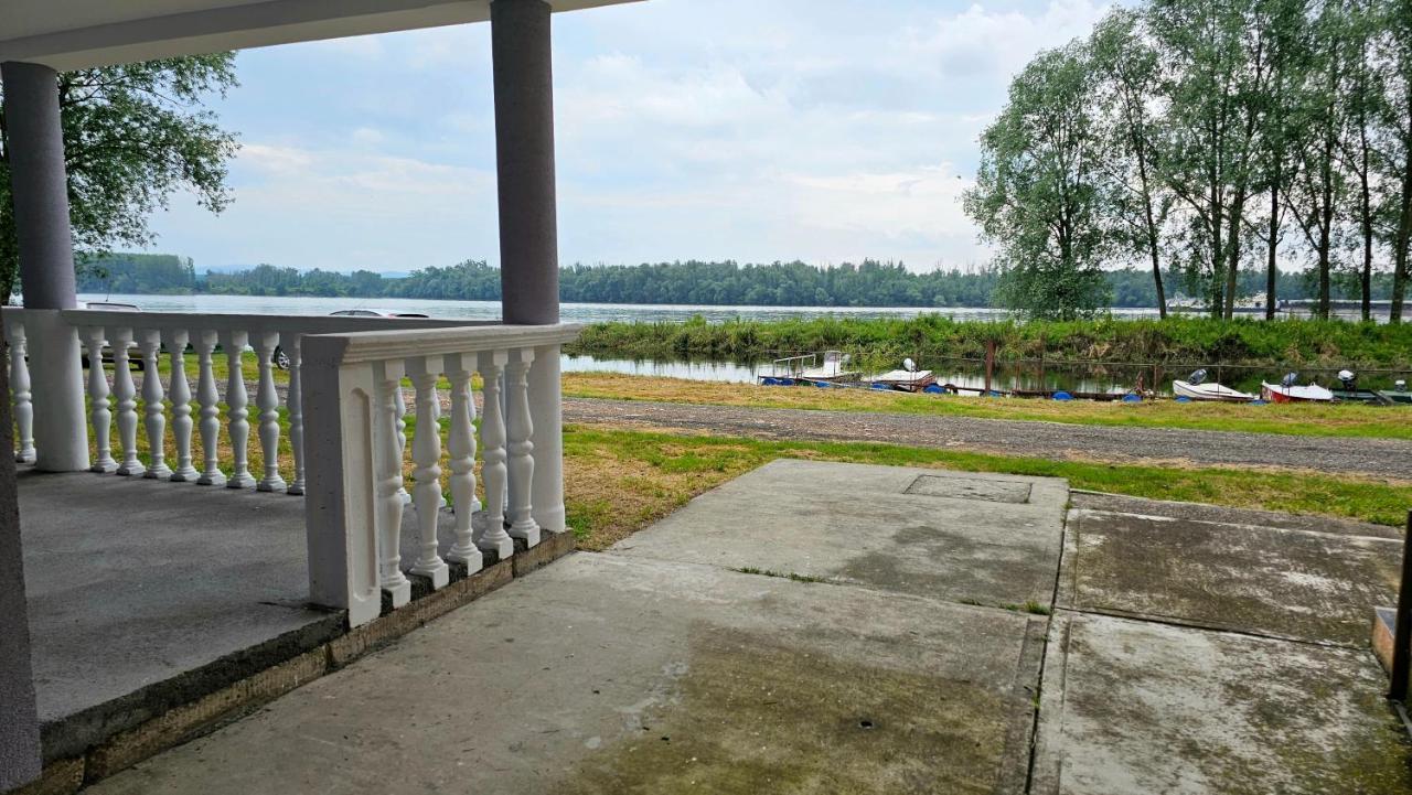 River View - Danube Celarevo Esterno foto